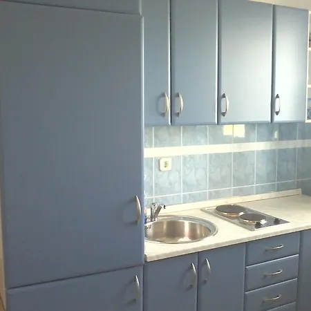 House Ariamare 公寓 *