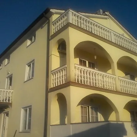 Апартаменты House Ariamare