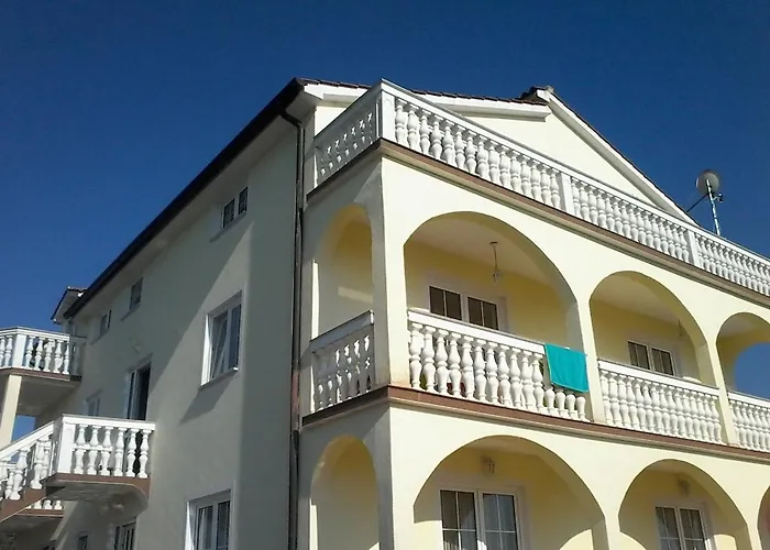 House Ariamare