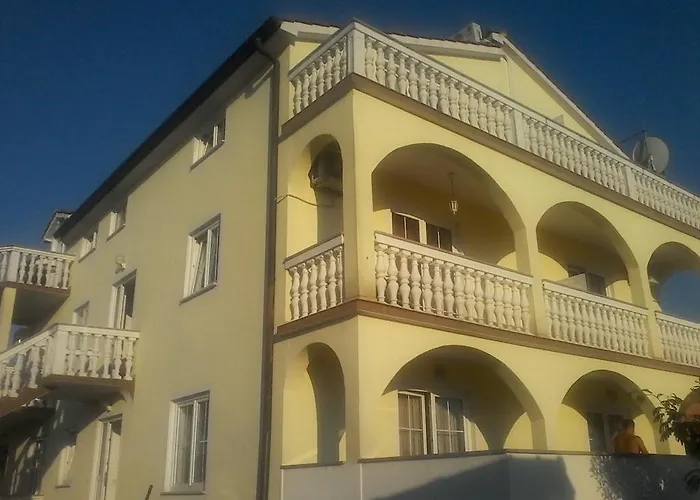 Apartament House Ariamare