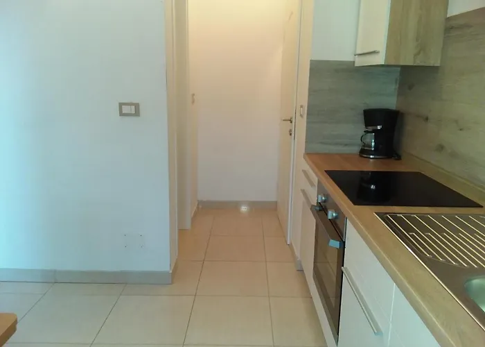 דירה House Ariamare